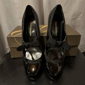 Enzo Anglioini women’s shoes. Size 7.5M